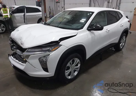 2024 Chevrolet Trax Fwd Sp z USA, uszkodzony, nr VIN KL77LFE27RC092171